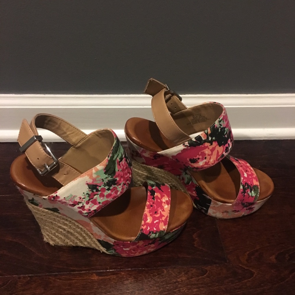 Jessica Simpson floral wedge espadrille